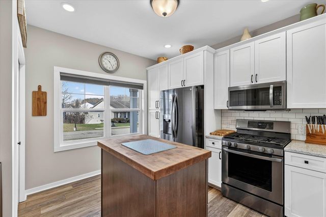 1956 Aspen Valley Lane, Ionia, MI 48846