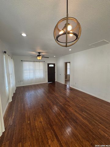138 PAUL ST, San Antonio, TX 78203