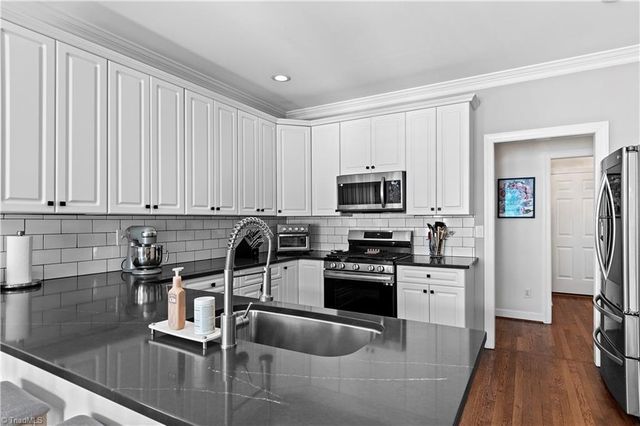 517 Oak Valley Boulevard, Advance, NC 27006