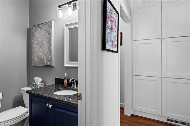 517 Oak Valley Boulevard, Advance, NC 27006