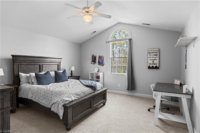 517 Oak Valley Boulevard, Advance, NC 27006