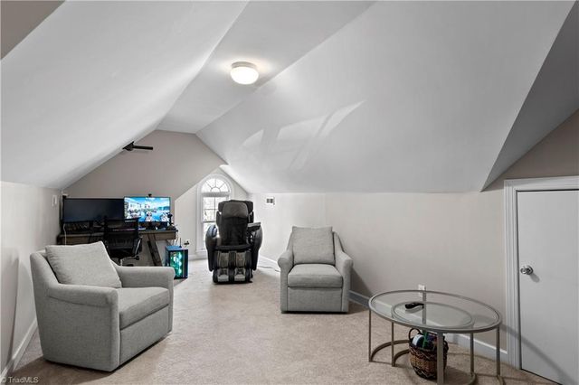 517 Oak Valley Boulevard, Advance, NC 27006