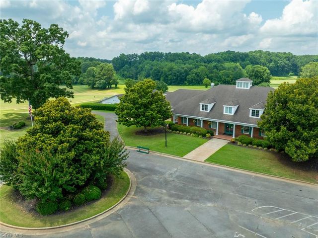 517 Oak Valley Boulevard, Advance, NC 27006