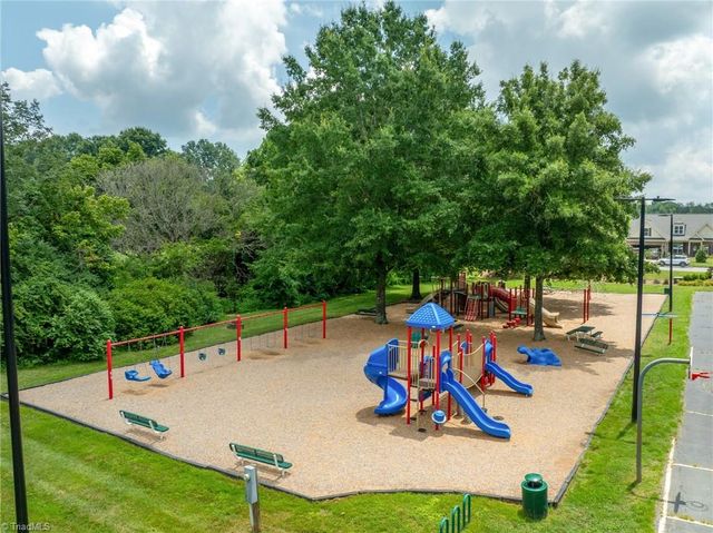 517 Oak Valley Boulevard, Advance, NC 27006