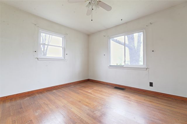 4104 ENGLISH Avenue, Erie, PA 16510