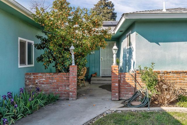 4653 N Fisher Street, Fresno, CA 93726