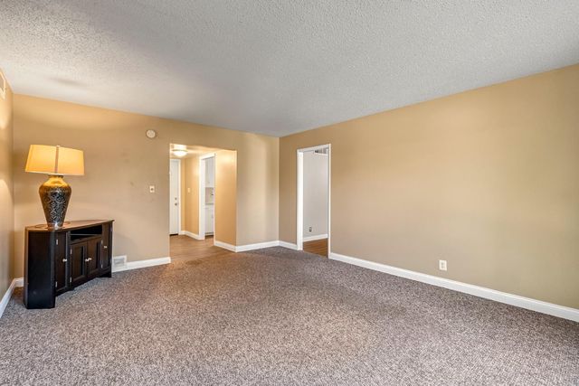 4653 N Fisher Street, Fresno, CA 93726