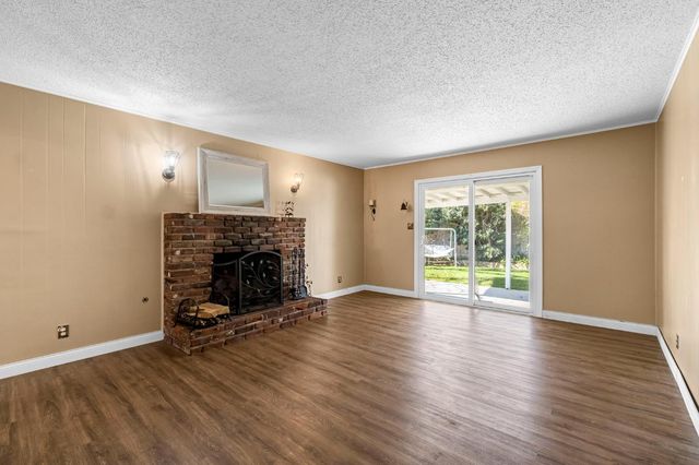 4653 N Fisher Street, Fresno, CA 93726