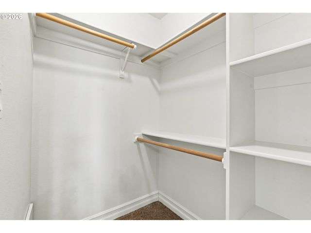 6469 ROBIN HOOD St Se, Salem, OR 97306