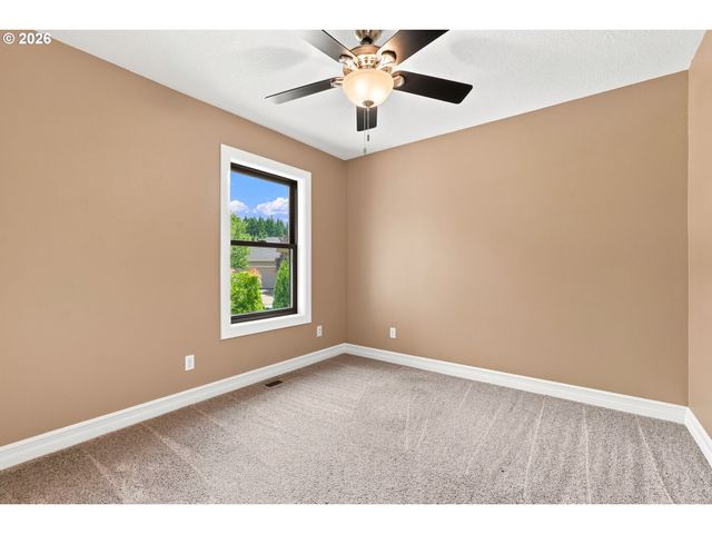 6469 ROBIN HOOD St Se, Salem, OR 97306