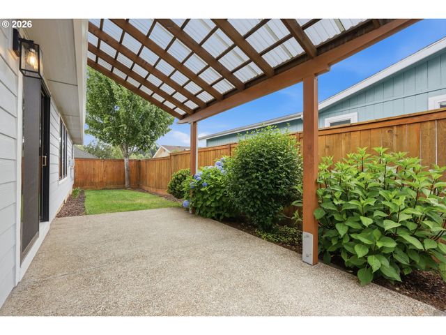 6469 ROBIN HOOD St Se, Salem, OR 97306
