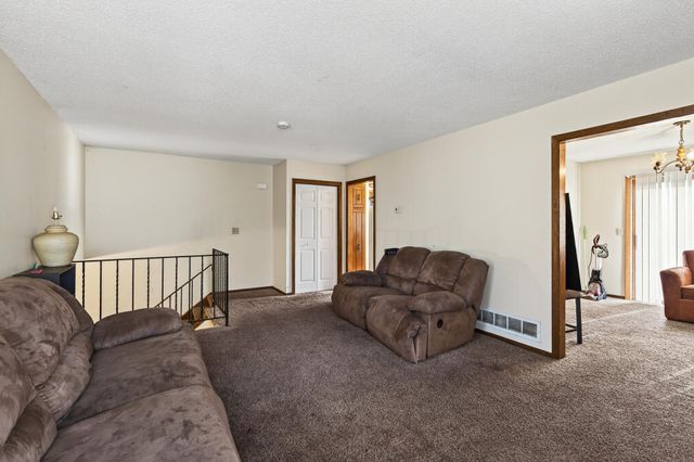 1240 Norton Avenue NE, Fridley, MN 55432