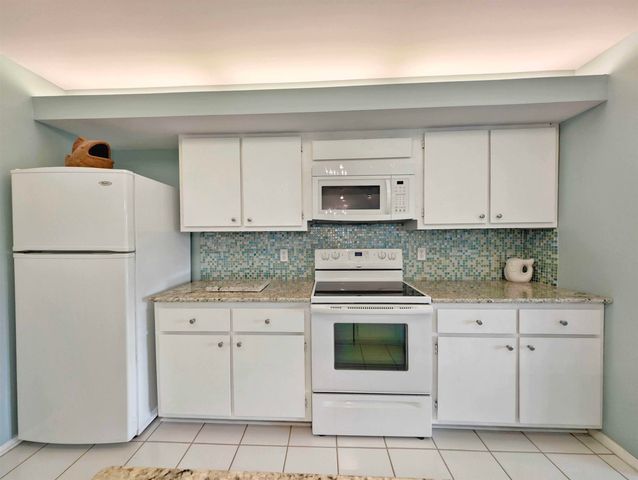 61 Inlet Point Dr Unit 17A, Pawleys Island, SC 29585