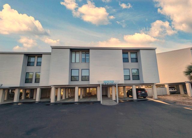 61 Inlet Point Dr Unit 17A, Pawleys Island, SC 29585