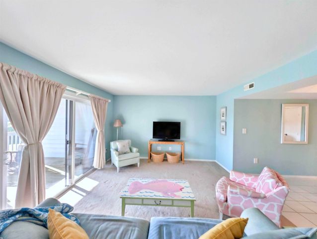 61 Inlet Point Dr Unit 17A, Pawleys Island, SC 29585