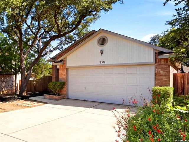 858 Amberstone, San Antonio, TX 78258