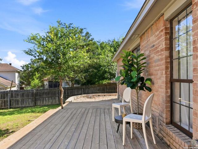858 Amberstone, San Antonio, TX 78258