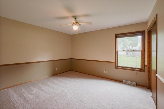 980 Bartlett DRIVE, Oconomowoc, WI 53066