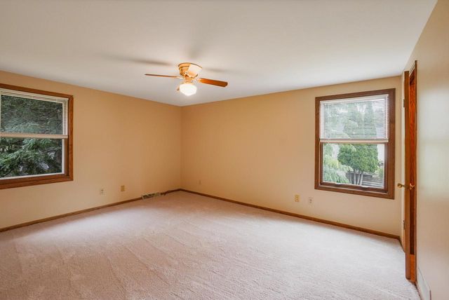 980 Bartlett DRIVE, Oconomowoc, WI 53066