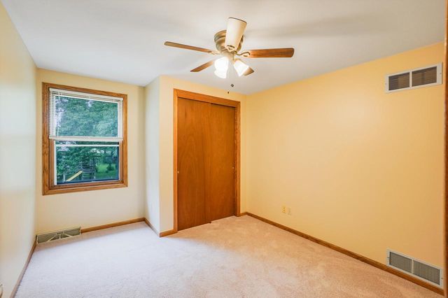980 Bartlett DRIVE, Oconomowoc, WI 53066