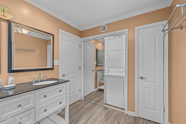 106 Azure Drive, Emerald Isle, NC 28594