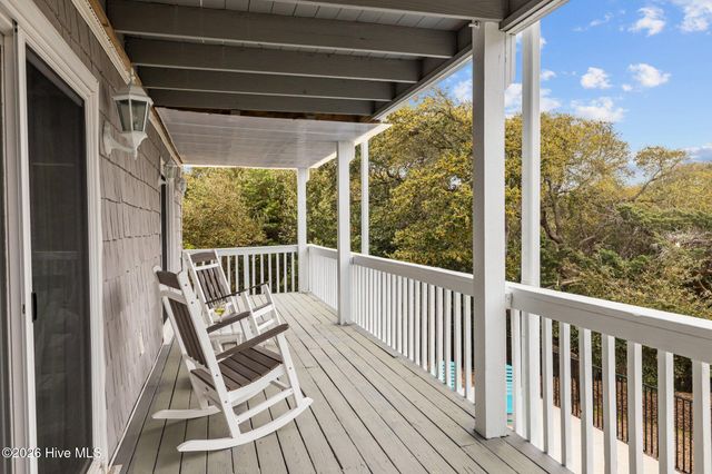 106 Azure Drive, Emerald Isle, NC 28594