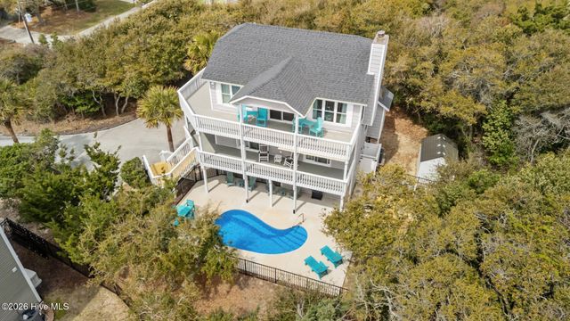 106 Azure Drive, Emerald Isle, NC 28594