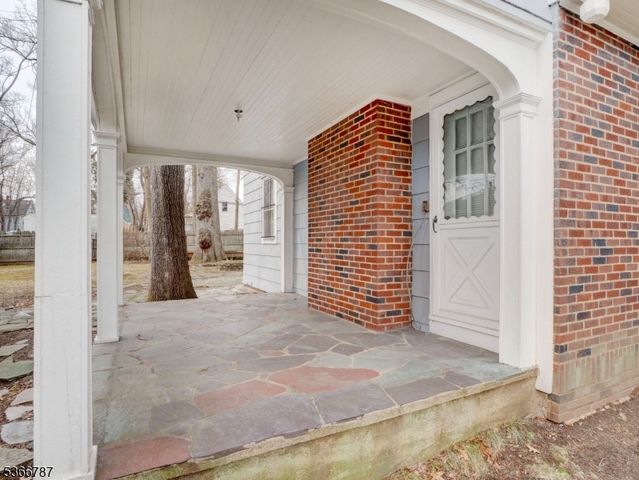 21 Edgewood Rd, East Orange City, NJ 07017
