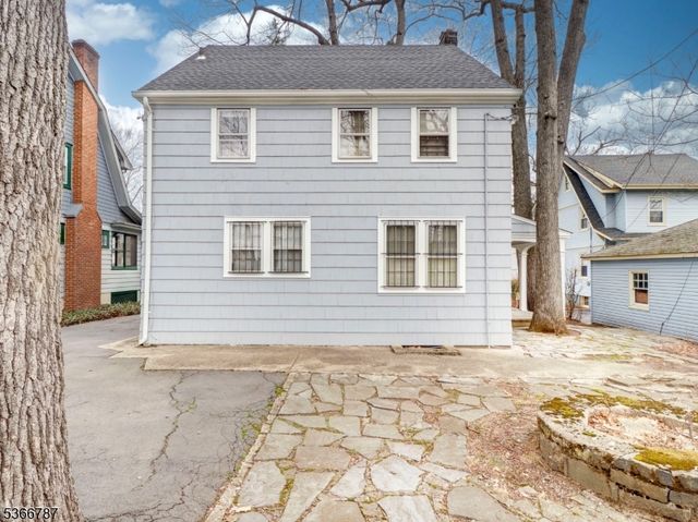21 Edgewood Rd, East Orange City, NJ 07017