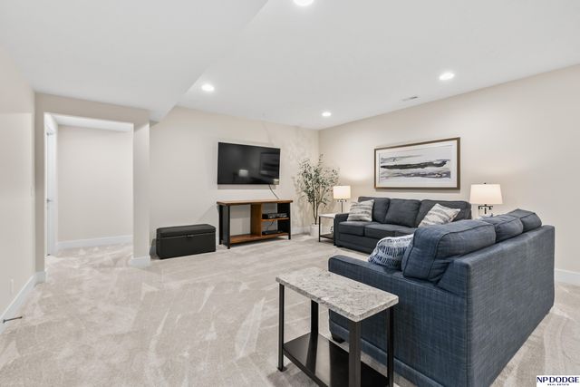 4619 N 192 Avenue, Elkhorn, NE 68022