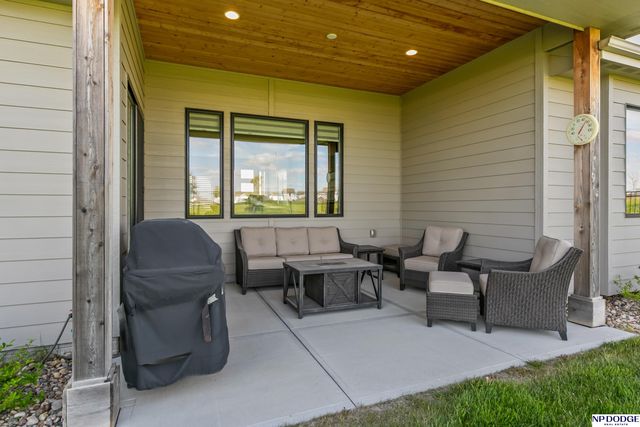 4619 N 192 Avenue, Elkhorn, NE 68022
