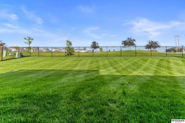 4619 N 192 Avenue, Elkhorn, NE 68022