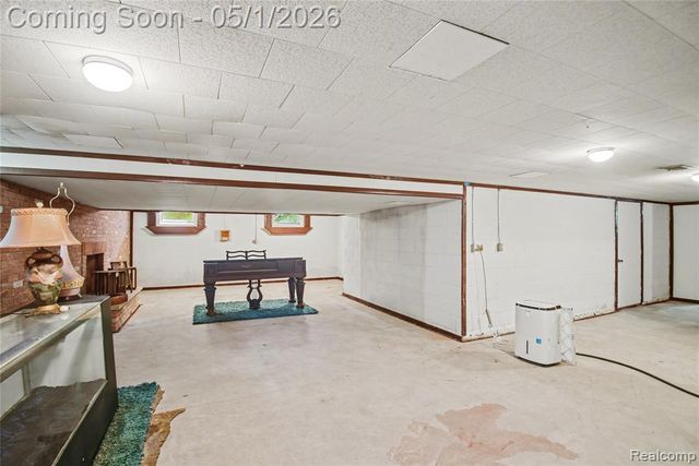 4400 Hedgethorn Circle, Burton, MI 48509