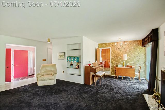 4400 Hedgethorn Circle, Burton, MI 48509
