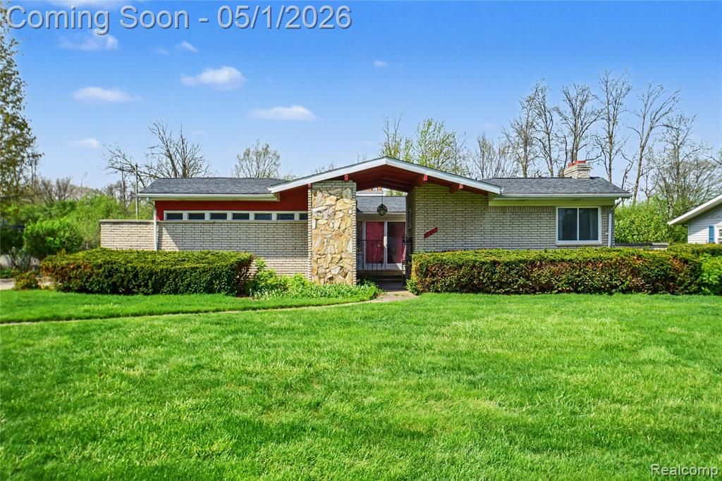 4400 Hedgethorn Circle, Burton, MI 48509