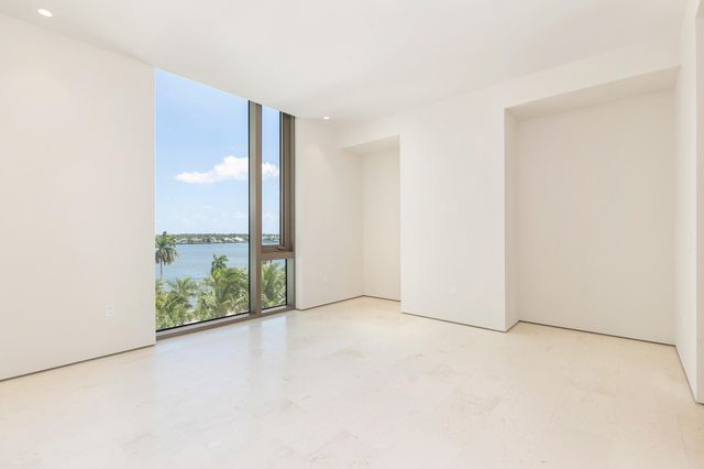 200 Arkona Court 504, West Palm Beach, FL 33401