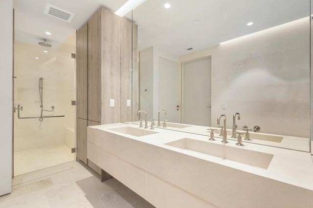200 Arkona Court 504, West Palm Beach, FL 33401