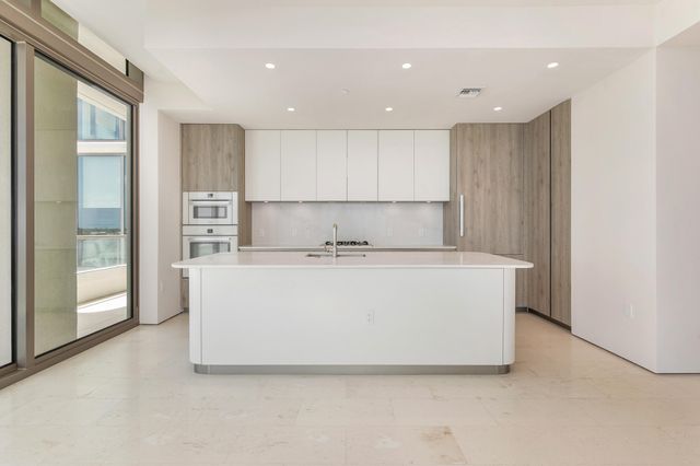 200 Arkona Court 504, West Palm Beach, FL 33401