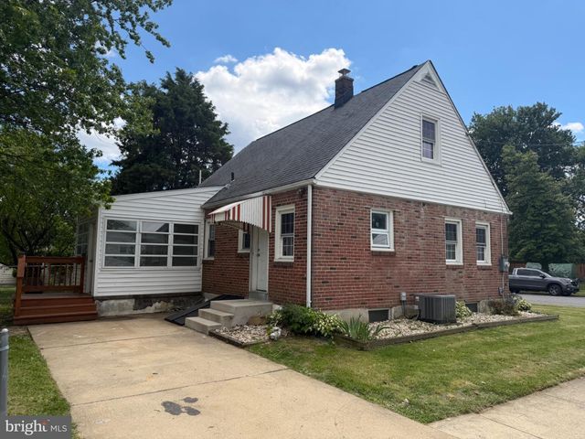 220 N MARSHALL ST, Wilmington, DE 19804