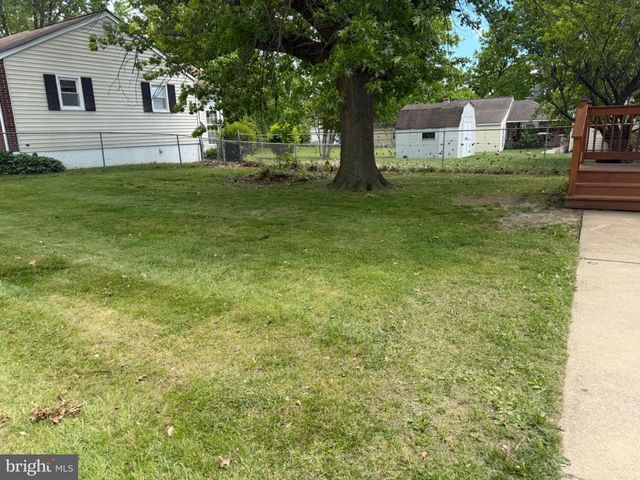 220 N MARSHALL ST, Wilmington, DE 19804