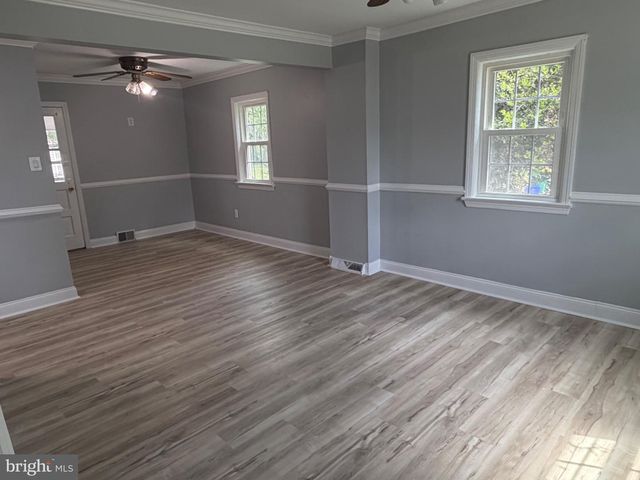 220 N MARSHALL ST, Wilmington, DE 19804