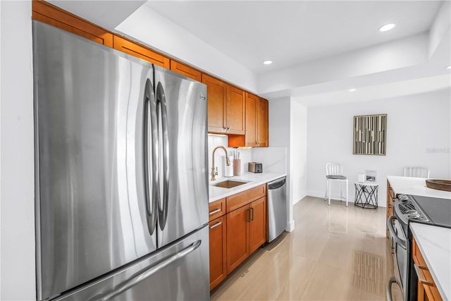 450 BEACH ROAD 4, Sarasota, FL 34242