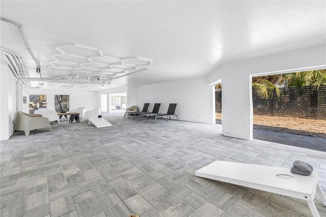 450 BEACH ROAD 4, Sarasota, FL 34242