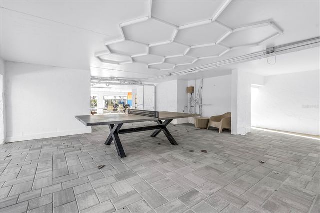 450 BEACH ROAD 4, Sarasota, FL 34242