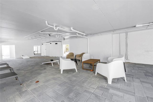 450 BEACH ROAD 4, Sarasota, FL 34242