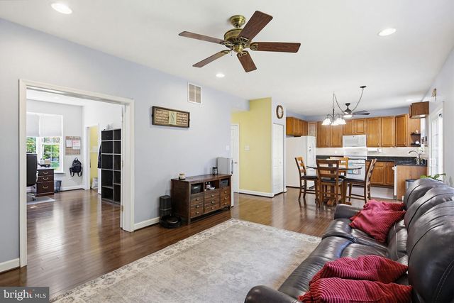 1804 HARROWSMITH CT, Hampstead, MD 21074