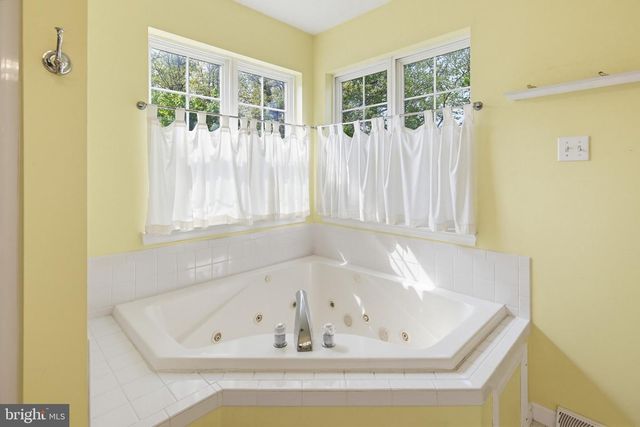 1804 HARROWSMITH CT, Hampstead, MD 21074