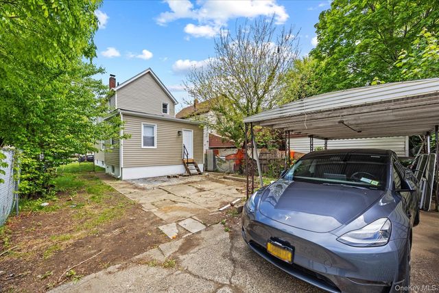 22102 114th Avenue, Cambria Heights, NY 11411