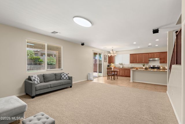 12884 N Indian Palms Drive, Oro Valley, AZ 85755