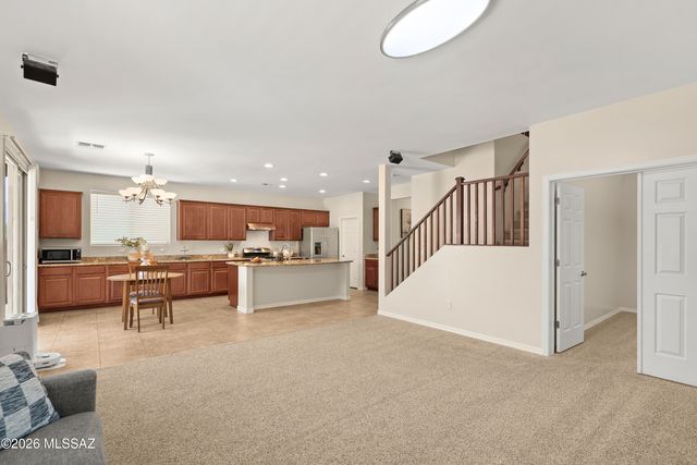 12884 N Indian Palms Drive, Oro Valley, AZ 85755